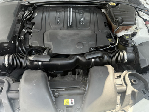 Jaguar XF 3.0 4p Luxury V6 /t At