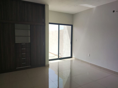 Casa En Venta En El Fraccionamiento Burgos Bugambilias