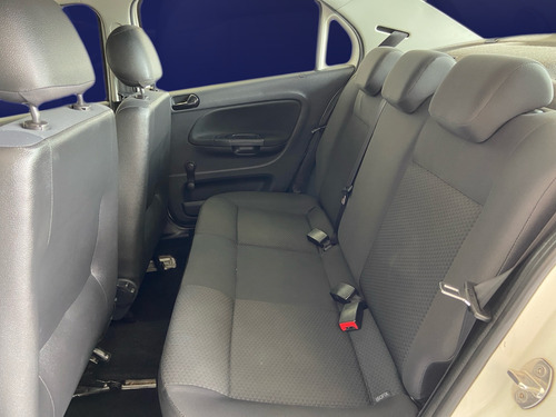 Volkswagen Voyage Volkswagen Voyage 1.0 MPI (Flex)