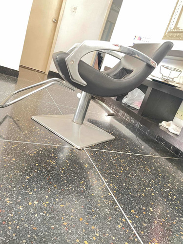 Imagen 5 de 5 de Silla Hidráulica Peluquería Salón De Belleza Barbería