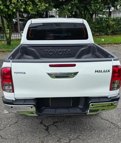 Toyota Hilux 2.4l