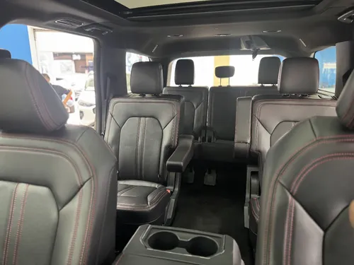 Ford Expedition Stealth Performance 2024