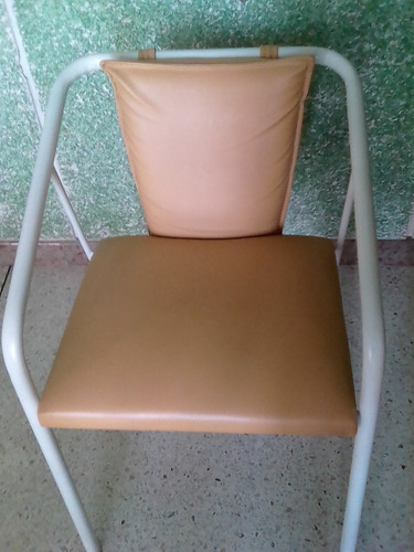 Imagen 1 de 3 de Sillas De Espera, Peluquerias, Estéticas En Bipiel