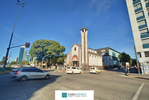 Imagen 1 de 15 de Alquiler De Monoambiente Al Frente Con Balcón En Tres Cruces