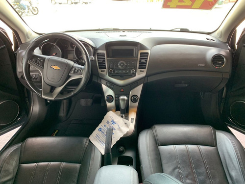 Imagem 7 de 14 de Chevrolet Cruze 1.8 Lt Ecotec Sport 6 Aut. 4p