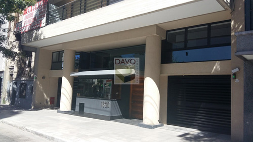 Amplio Monoambiente Divisible Con Balcón + Cochera