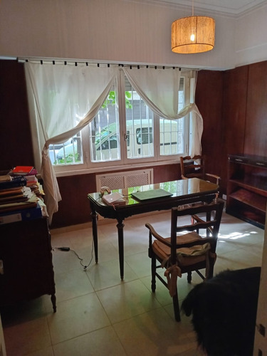 Exquisito Chalet De Estilo Zona Residencial Plaza Mitre