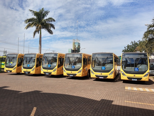 Imagem 2 de 7 de Ônibus Coletivo 2015