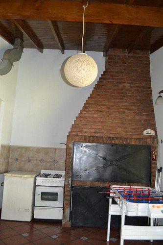 Imagen 25 de 29 de Casa En Esquina De Categoría En Venta - Moreno Centro, Gba Oeste. ¡única!