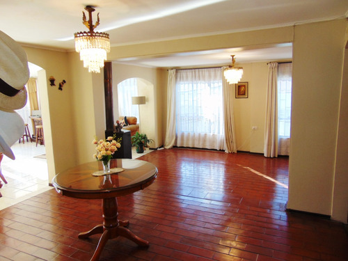 Vendo Casa 295 M2 Construidos, 5 Habitaciones, Quilpue