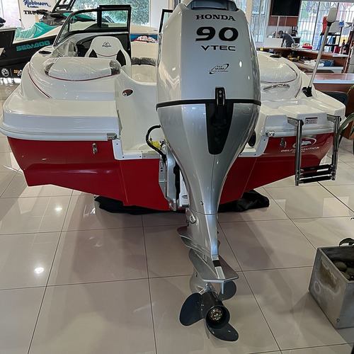 Lancha Eclipse 16 + Honda 90 Hp