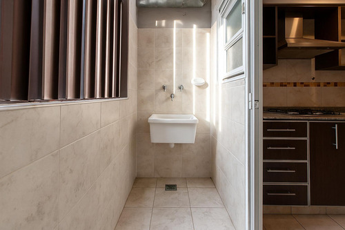 Departamento 4 Amb En Venta En Av. Montes De Oca Al 1100 Barracas Caba