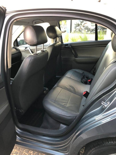 Imagem 8 de 9 de Volkswagen Polo Sedan 1.6 Mi 8v Flex 4p Manual
