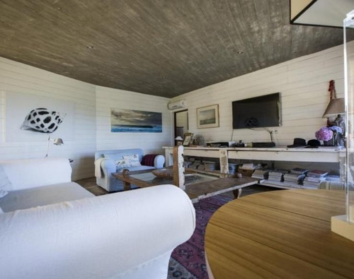 Casa En Venta De 6 Dormitorios En La Boyita