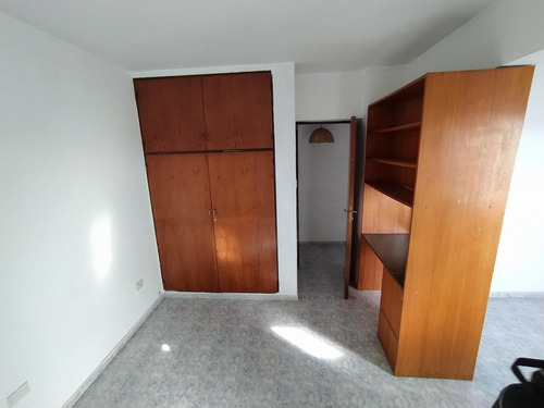 Imagen 16 de 16 de Departamento 4 Dormitorios Con Cochera En Venta Barrio Alber