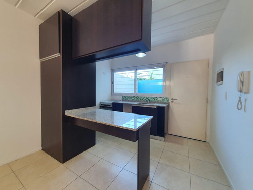 Departamento Amoblado Con Patio En Venta