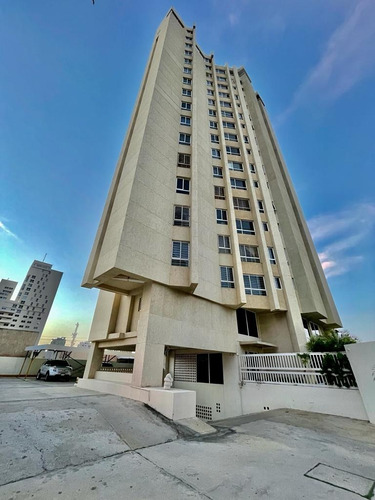 Imagen 1 de 29 de Eaa-249 Zona Norte. Alquiler Pent House En Edificio Camila. Sector Bellas Artes