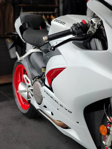 Imagen 15 de 25 de Ducati Panigale V2 White Entrega Inmediata! M