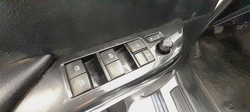 Imagen 13 de 16 de Toyota Hilux 2.8 Cd Srv 177cv 4x4