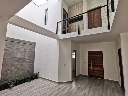 Se Vende Casa Cañadas Del Arroyo, 4ta Recamara En Pb, Dobles