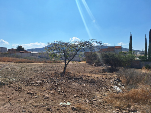 Terreno En Venta En Nuevo Apapataro Cerca De Cañadas Del Arroyo, Boulevard Metropolitano