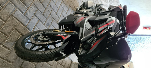 Imagen 4 de 8 de Bajaj Rouser Rs200