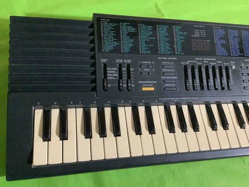 Teclado Yamaha Pss-380 No Sirve ( Para Piezas) (Usado)