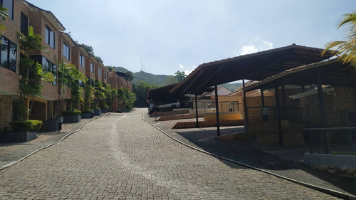 Imagen 2 de 14 de Townhouse En Venta En Lomas Del Este Cód 157068 Lucrecia Escorcha