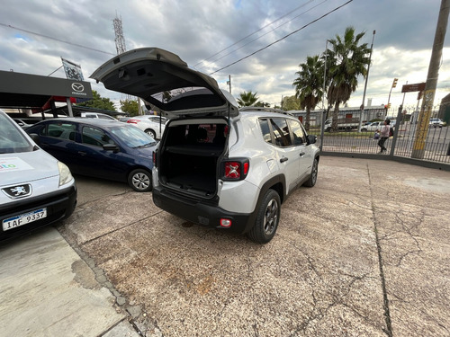 Imagen 5 de 9 de Jeep Renegade