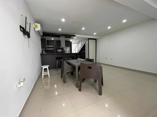 Imagen 7 de 12 de Jcs En Venta Hermosa Casa En Pirineos