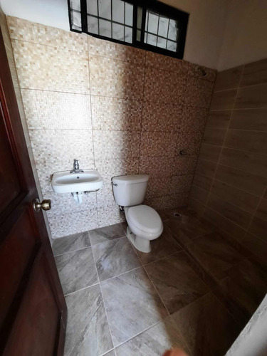 Gazcue, Alquilo Apartamento Sin Amueblar De 1 Habitación