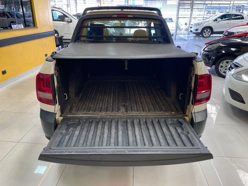 Volkswagen Saveiro 1.6 Robust Cab. Dupla Total Flex 2p