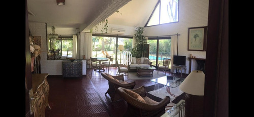 Imagen 2 de 23 de Espectacular Casa En Zona Privilegiada De Punta Del Este