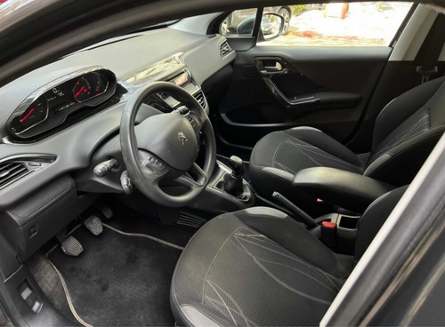 Imagen 8 de 13 de Peugeot 208 Active 1.2 82 Hp 5p Ficha Renault Volkswagen