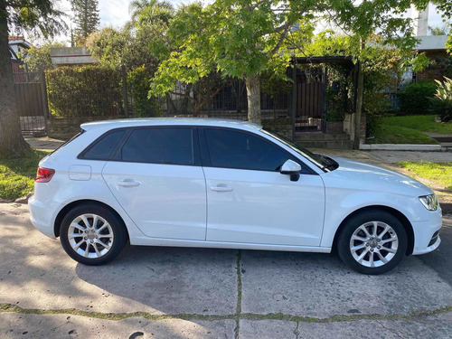 Imagen 2 de 6 de Audi A3 Sportback 1.2 Tfsi 110 Cv