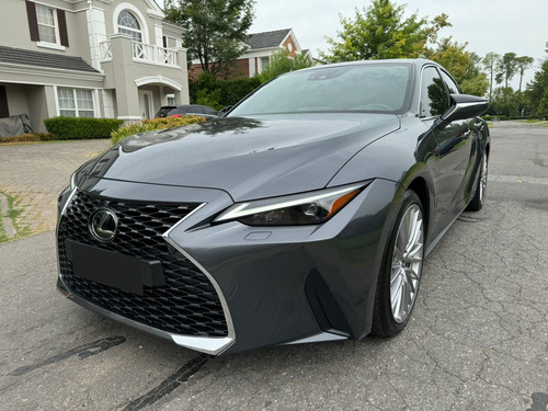 Lexus IS IS300H