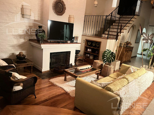 Casa 5 Ambientes En Venta - Barrio Privado Anexo Club Aleman - Quilmes