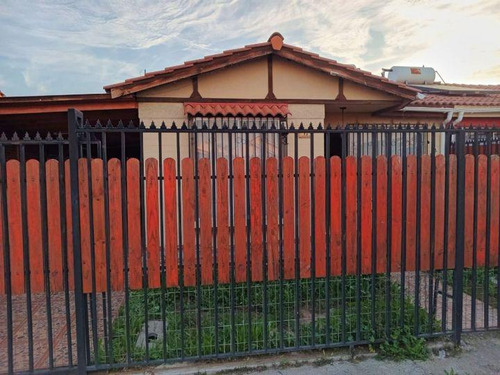 Venta De Hermosa Casa En Valle Grande. Mossaa
