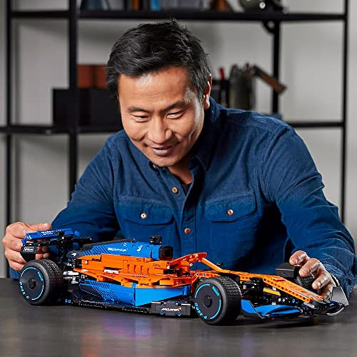 Carro de corrida Lego Technic Mclaren de Fórmula 1 modelo 42141