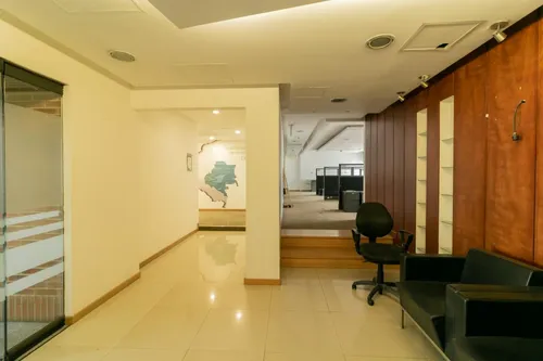 Oficina En Arriendo En Centro Internacional. Cod A1094007