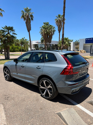 Volvo XC60 ULTIMATE DARK T8