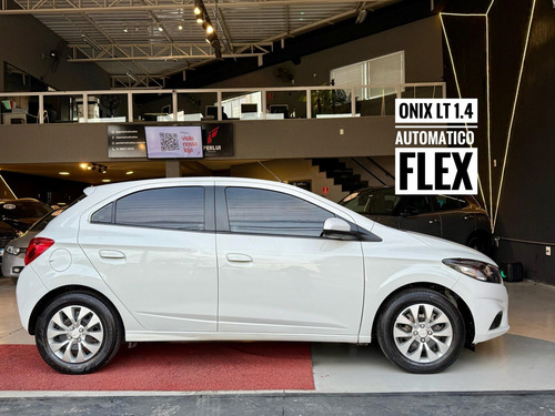 Chevrolet Onix 1.4 MPFI LT 8V FLEX 4P AUTOMÁTICO