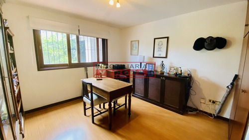 Impecable Chalet En El Corazón De Las Paradas- Ref: 6800