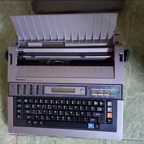 Maquina De Escribir Electrica Y Pantalla Digital Panasonic