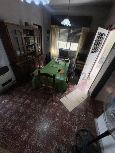 Casa Con Local A Refaccionar