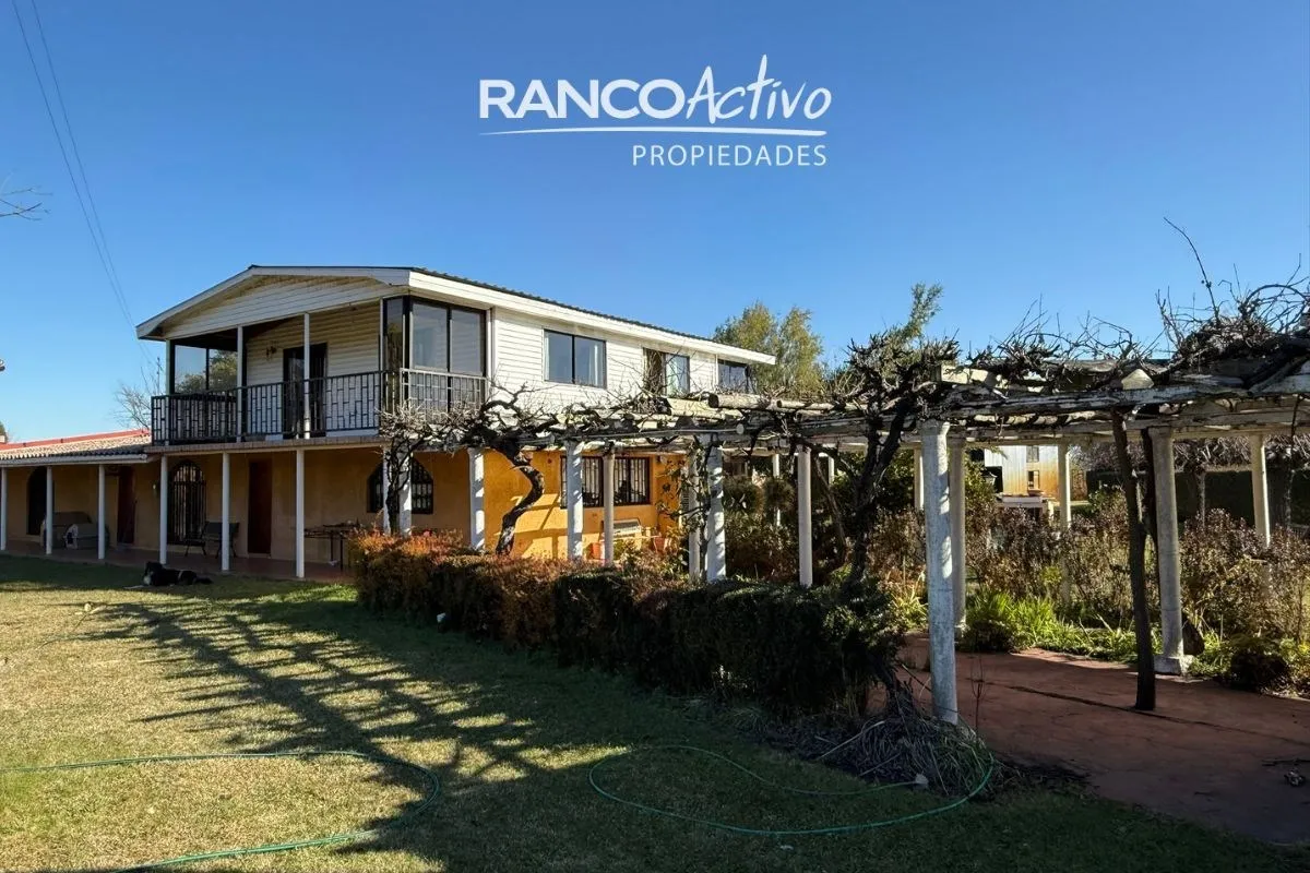 Imagen 2 de 30 de Se Vende Gran Casa Y Campo Agricola En Cabrero