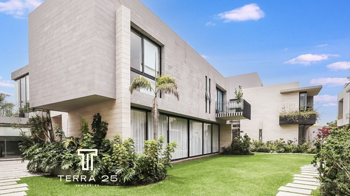 Exclusivas Casa En Residencial En Venta En Tecamachalco