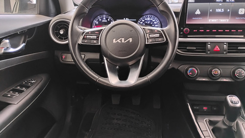 Kia Forte 2.0 Hb Ex Mt