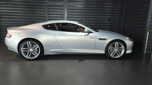 Aston Martin Db9 2014
