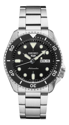 Seiko 5 Sports Reloj Hombre Stainless Steel Color de la correa Plateado Color del bisel Negro Color del fondo Negro